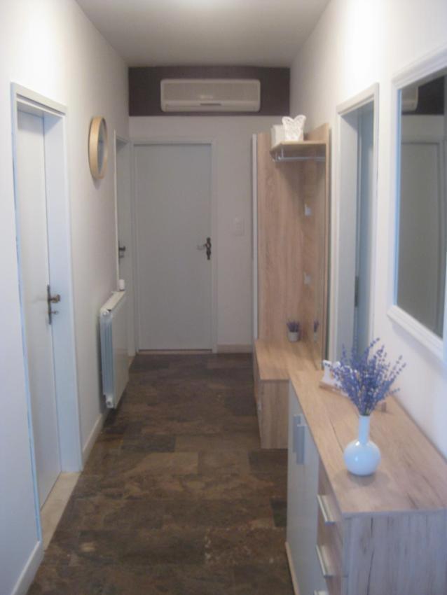Apartman Mate Splitska Exterior photo
